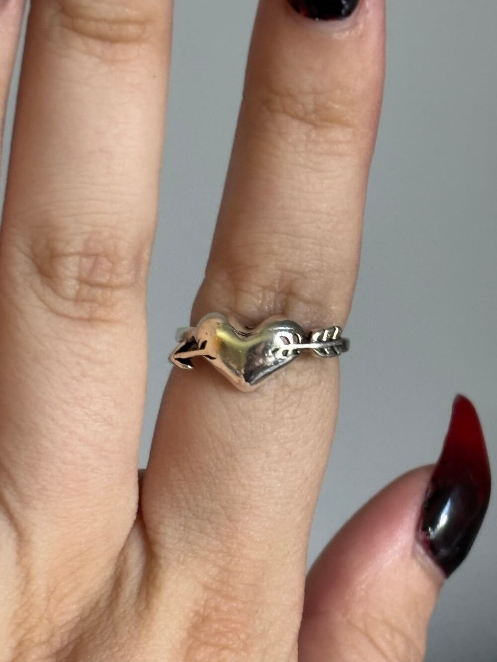 Silver-Tone Arrow Heart Ring Size 6.5